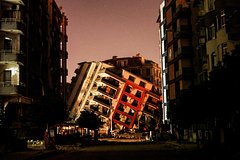 Подробнее о статье Сейсмолог высказался о возможном крупном землетрясении в Турции
