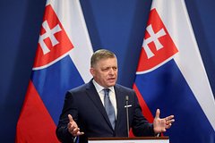 Подробнее о статье Премьер Словакии объяснил выбор Ужгорода для визита вместо Киева